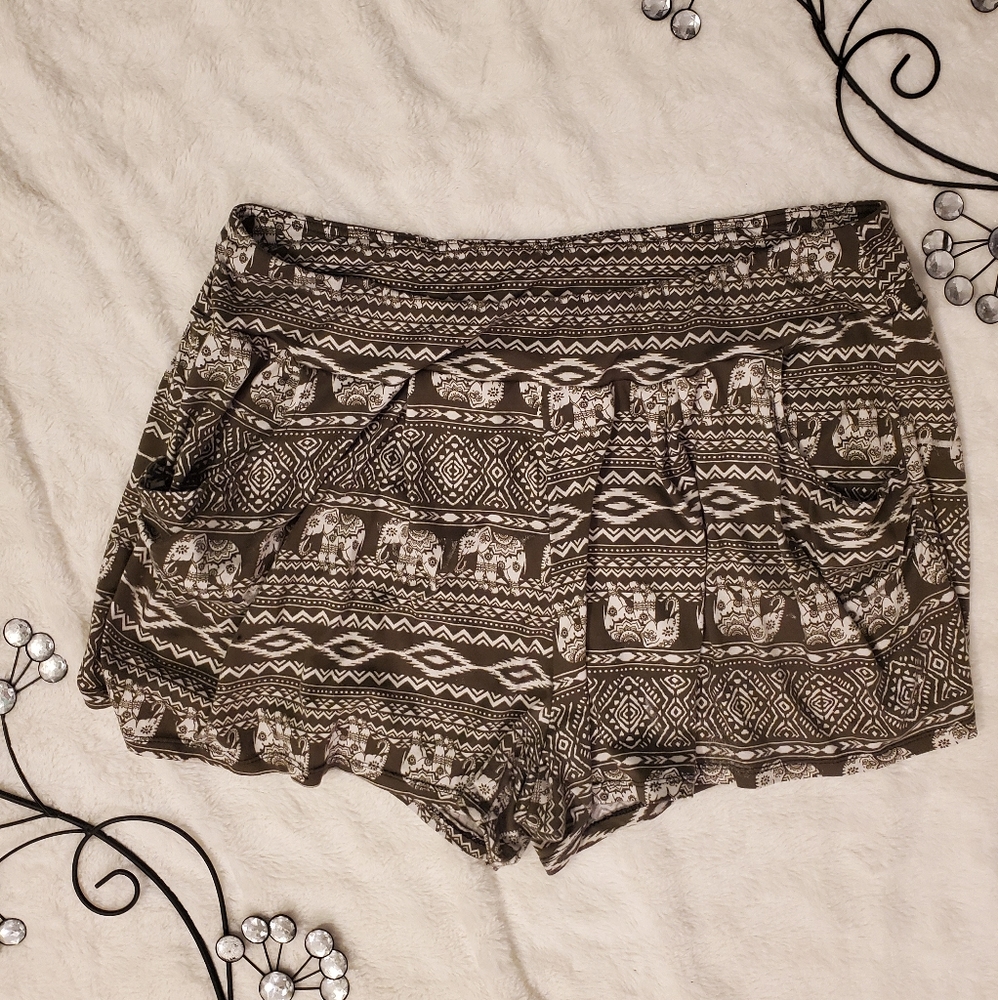 Elephant lounge shorts